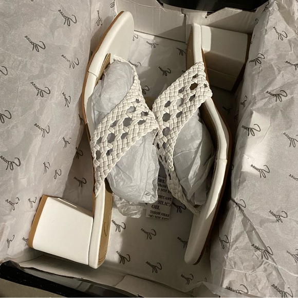 BNIB Spurr Tahlia Heels - Size 7 - Picture 3 of 4